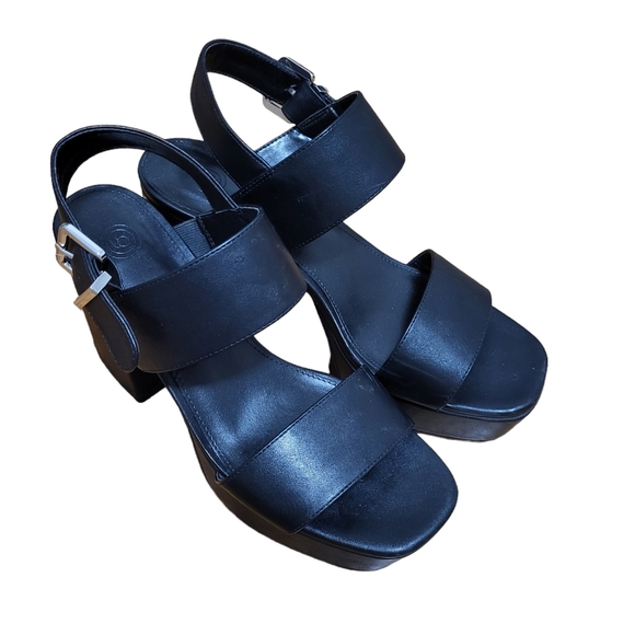 Urban Outfitters Shoes - Urban outfitters black y2k chunky block leather heels size 9